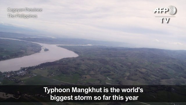 Typhoon Mangkhut leaves trail of devastation in Philippines