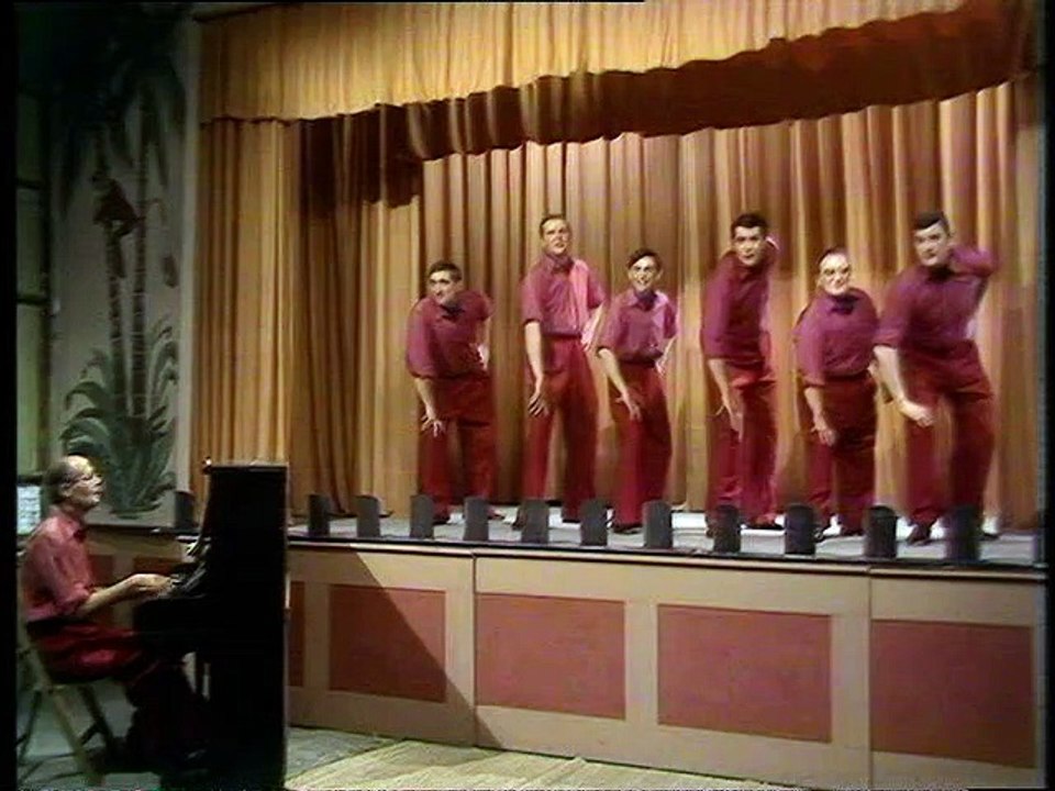 It Ain't Half Hot Mum - S04E08 - Twenty One Today