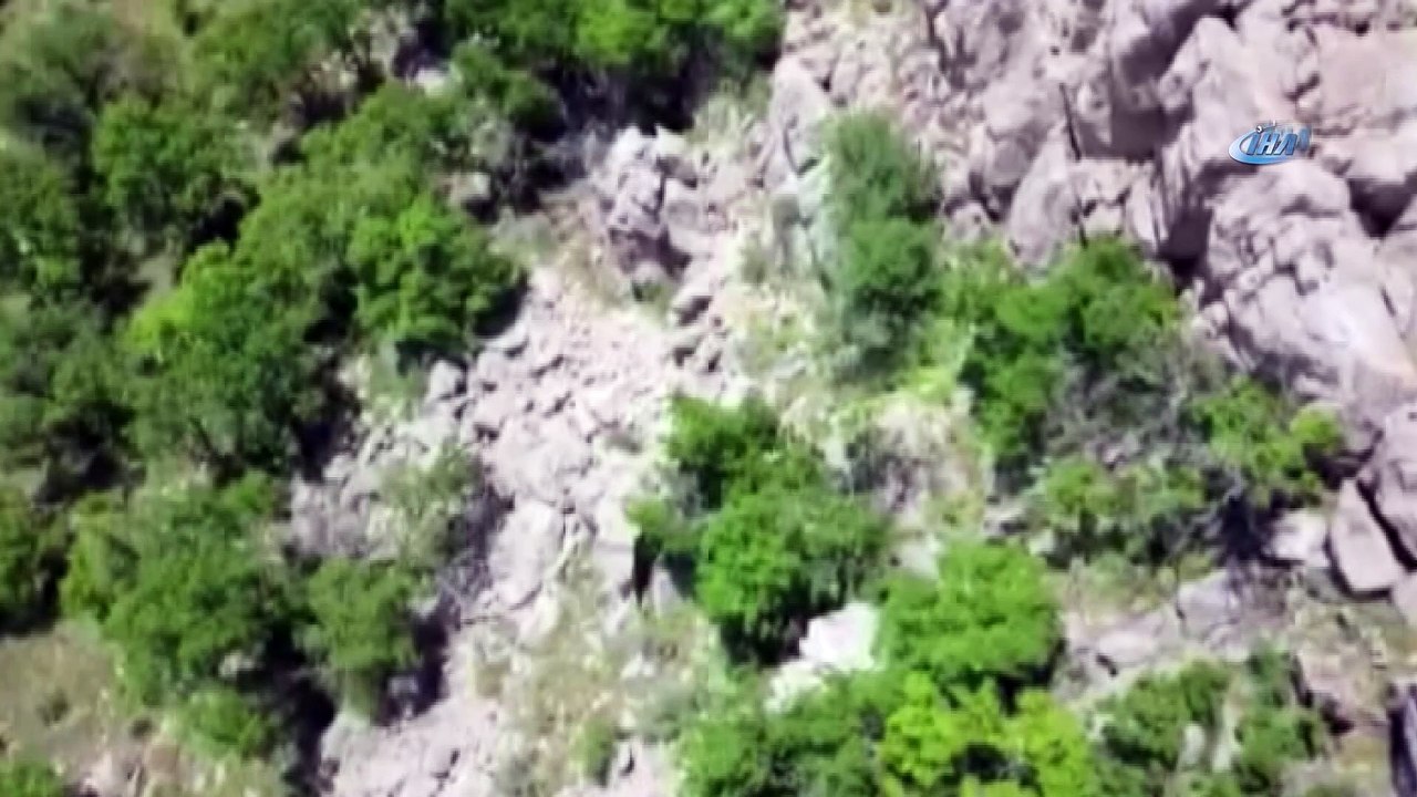 TSK:'Şırnak kırsalı ile Irak kuzeyi Hakurk bölgelerine 16-17 Eylül 2018 tarihlerinde icra edilen hava harekâtları neticesinde, üs bölgelerimize saldırı hazırlığında olduğu tespit edilen bölücü terör örgütü mensubu silahlı beş terörist etkisi