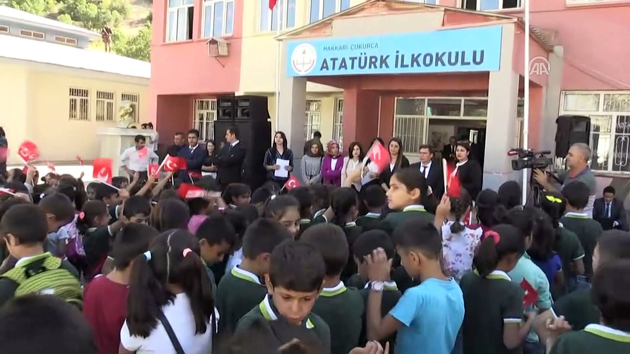İçişleri Bakanı Soylu, 2018-2019 eğitim öğretim yılı açılış törenine katıldı (1) - HAKKARİ