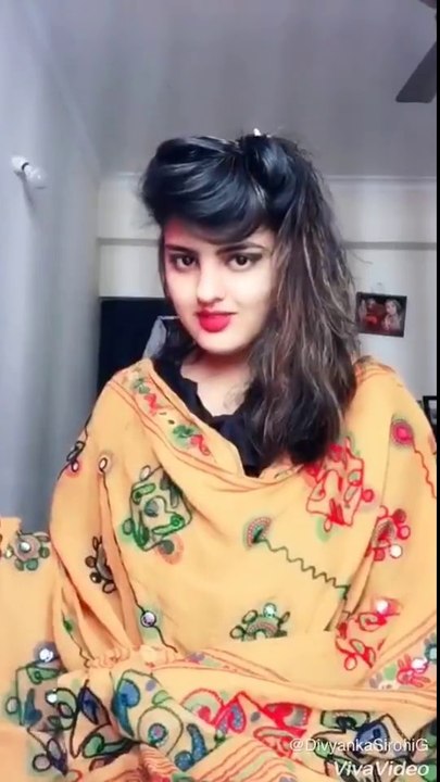 WhatsApp new status Very cute girl
