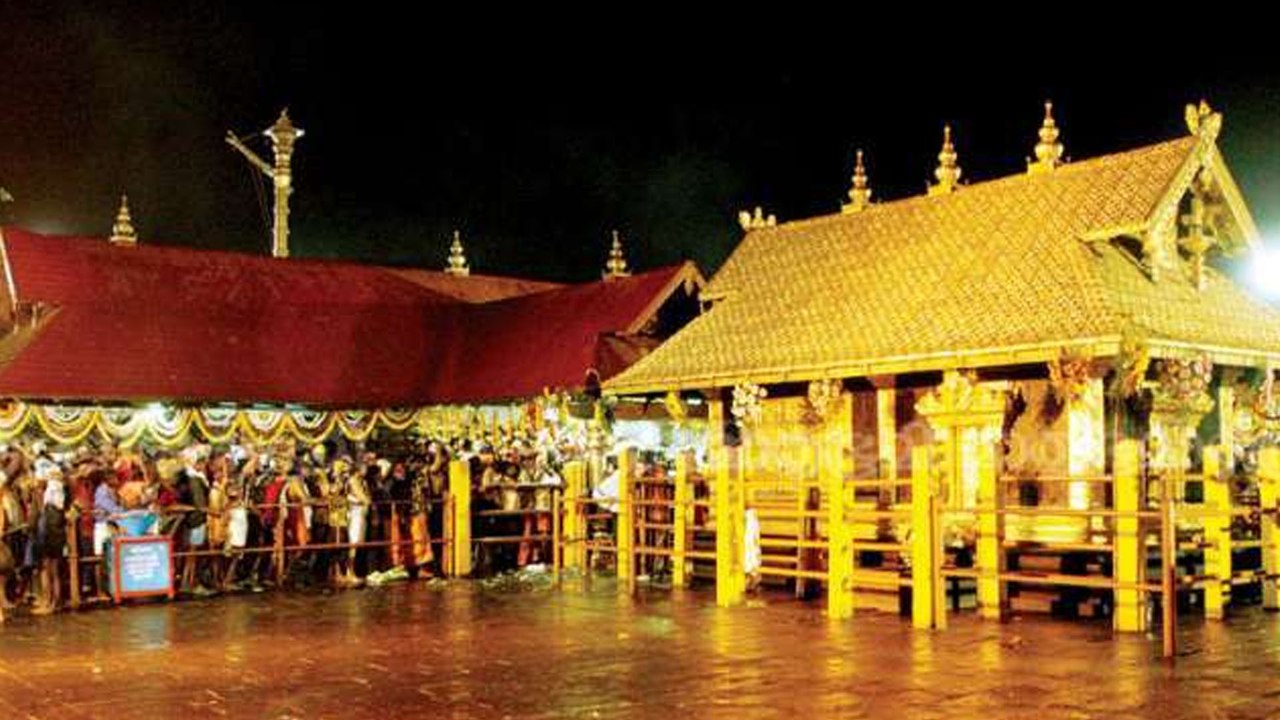 ಶಬರಿಮಲೈ ಸ್ವಾಮಿ ಅಯ್ಯಪ್ಪ ದೇವಸ್ಥಾನದ ಒಳಗೆ ಭಕ್ತಿಗಳಿಗೆ ಪ್ರವೇಶ | ಇಲ್ಲಿದೆ ಹೊಸ ರೂಲ್ಸ್ | Oneindia Kannada