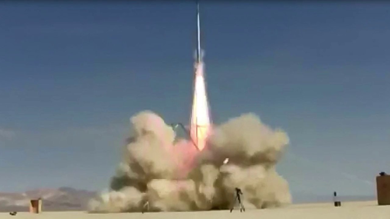 AWESOME FOOTAGE: Amateur Rocket Blasts Into Stratosphere