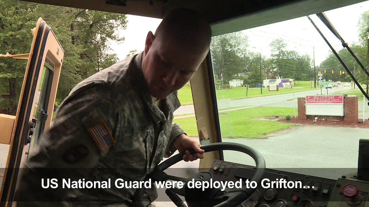 Facing hurricane floodwaters, US town takes lessons