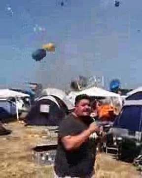 ドイツのテントが飛ばされる動画にゆるキャン△のOP付けてみた。【リアルゆるキャン△】