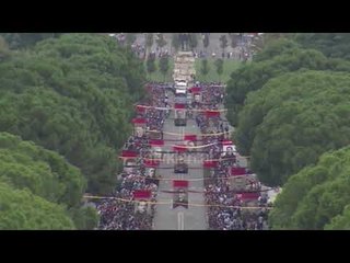 Presidenti Meta pritet nga Papa Francesku