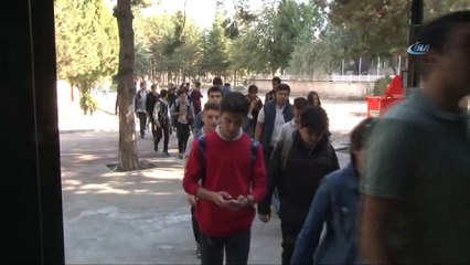 Okul inşaatında çalışan öğretmenler amaçlarına ulaştı