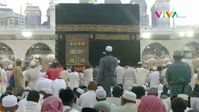 Merinding! Dengar Azan di Masjidil Haram