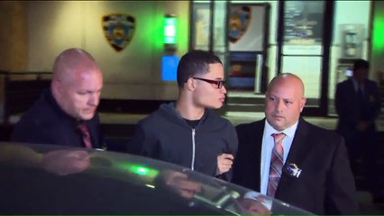 Video herunterladen: 14th Suspect Arrested in Murder of NYC Teen at Bodega