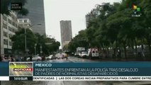 Manifestantes enfrenta ala policía tras desalojo en México