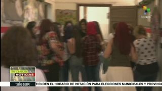 Sirios acuden a las urnas en la primera elección tras el conflicto