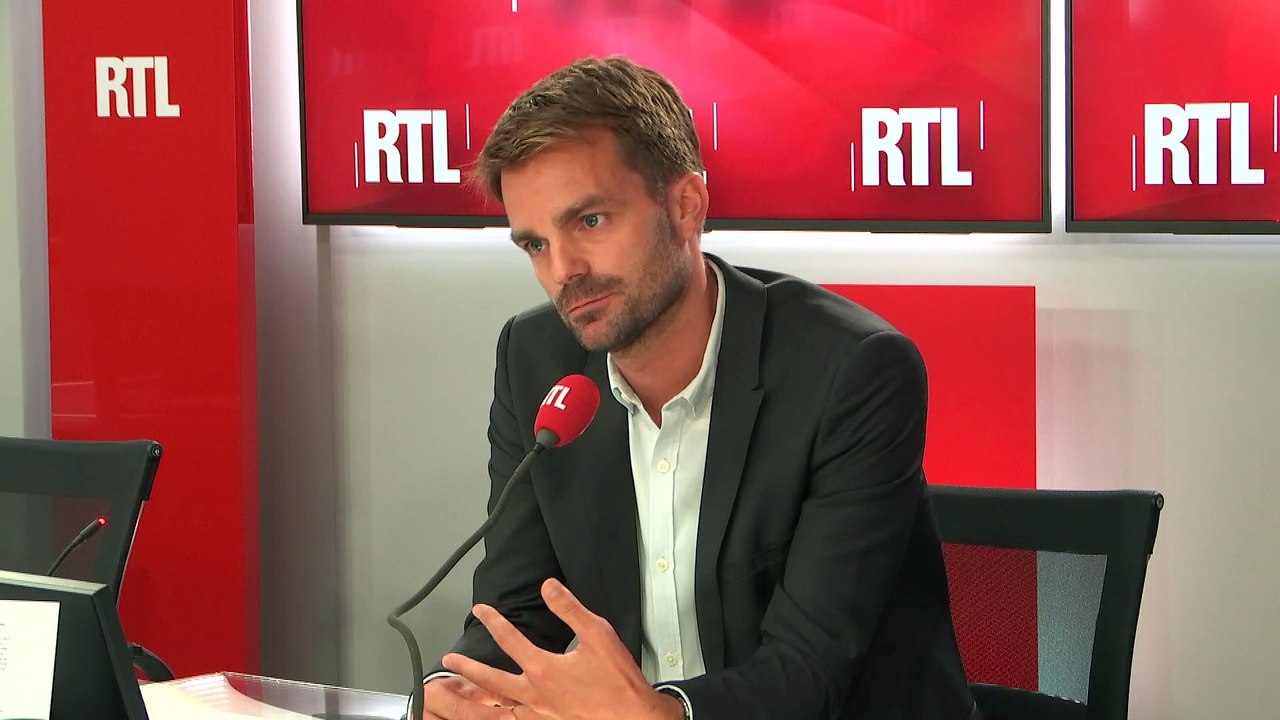 Paris : Anne Hidalgo "manque de remise en question", affirme Bruno Julliard sur RTL