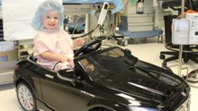 Kids at Modesto Hospital Ride to Surgery in Style Using Toy Mercedes Convertible