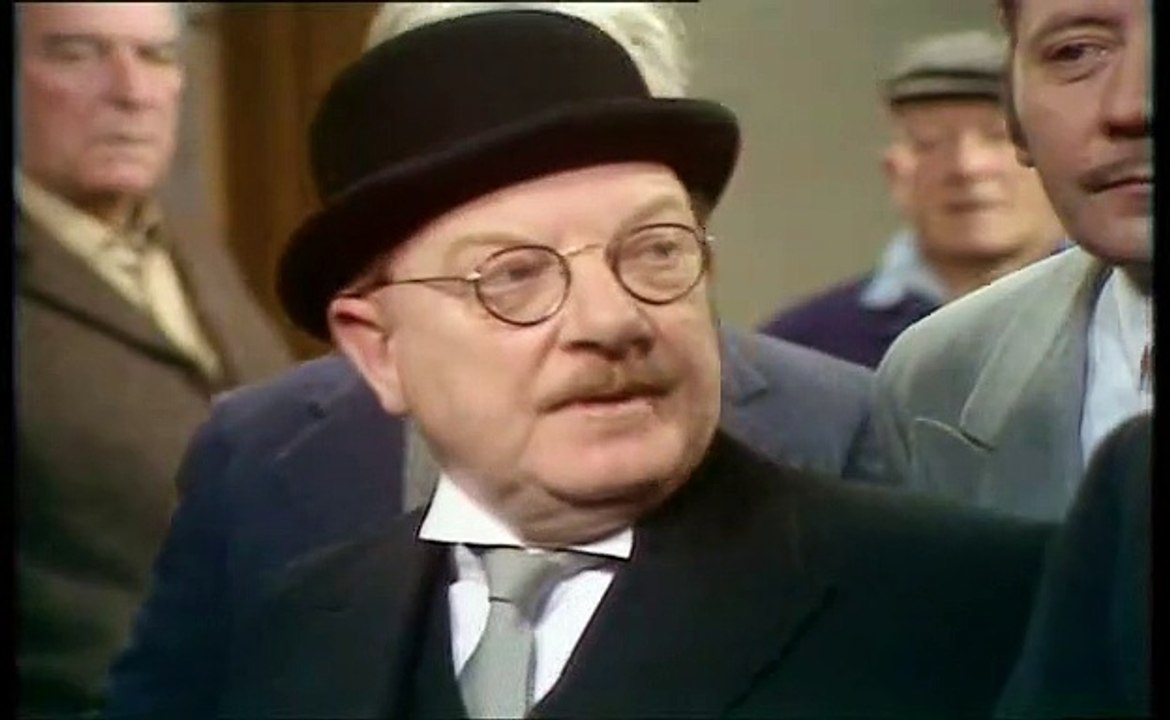 Dad's Army S05E11 - A Brush With The Law