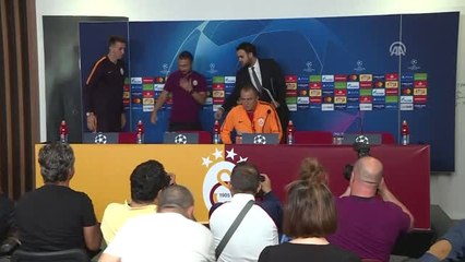 Muslera: "Tekrardan Evimiz Olan Şampiyonlar Ligi'ne Döndüğümüz İçin Çok Mutluyum"