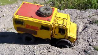 DHL UNIMOG IN ACTIONJ
