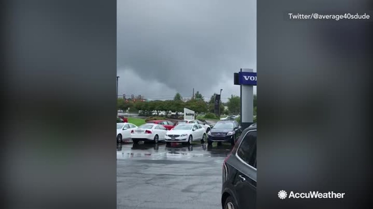 Tornado touches down near Richmond, Virginia