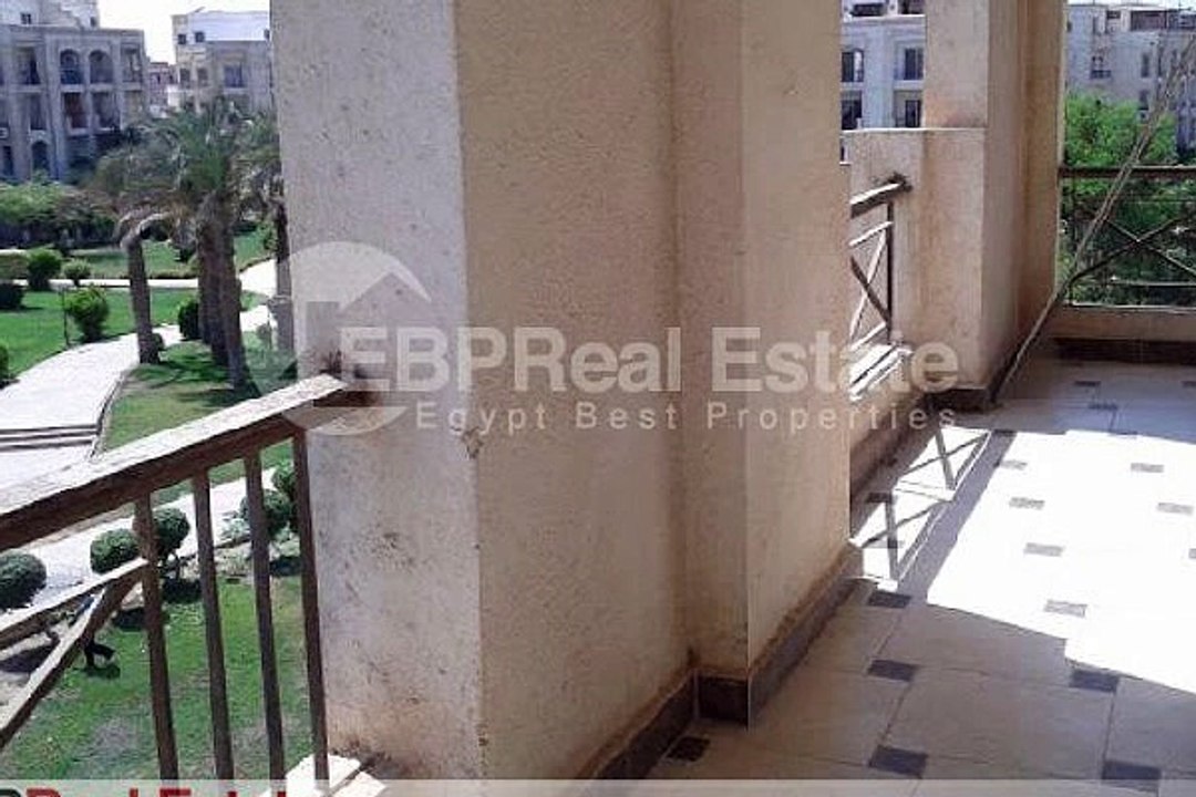 للبيع شقه متميزه متشطبه بالكامل في حدايق المهندسين بمدينه 6 اكتوبر