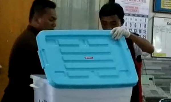 Kejari Geledah Ruang Kadis Dikbud Mataram Terkait Korupsi