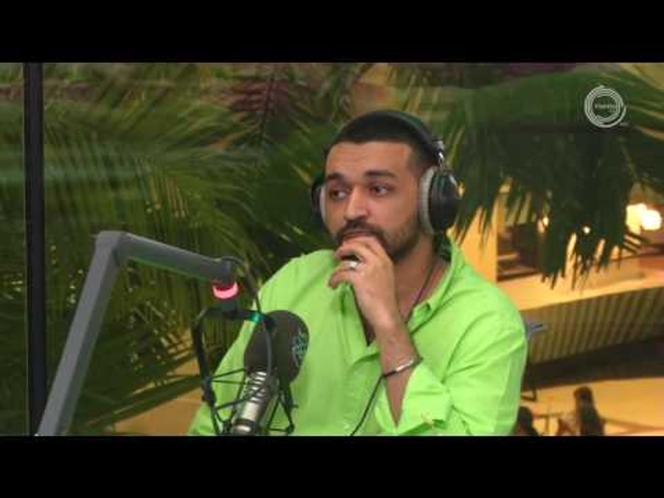 الفنان/ عبدالعزيز الويس و الموزع/ وليد سلطان ضيوف برنامج 8 نجوم
