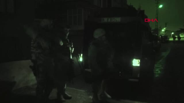 Kayseri Deaş Şüphelisi Baba Oğula Polis Operasyonu Kamerada