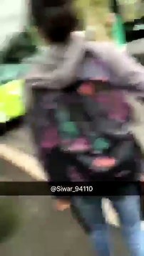 Un chauffeur de bus gifle un ado