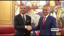 Ambasadori i ri i BE-së vjen në Tiranë, Luigi Soreca takon Metën