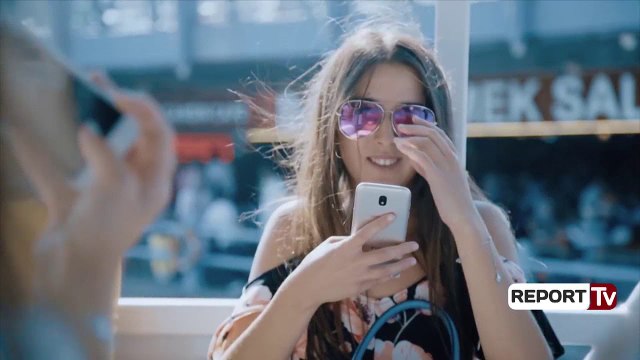 “Air Albania” fluturon me muzikë tradicionale, Rama poston videon me studentët e ekselencës