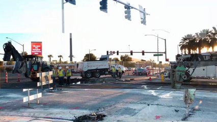 Water main break closes part of Maryland-Desert Inn intersection