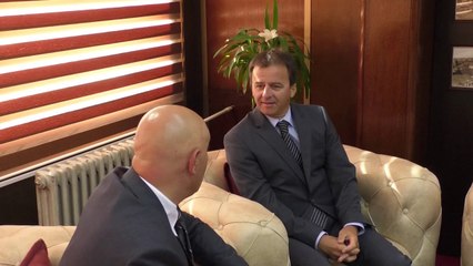 Kryetari Gjini priti në takim ambasadorin slloven Bojan Bertoncelj - Lajme