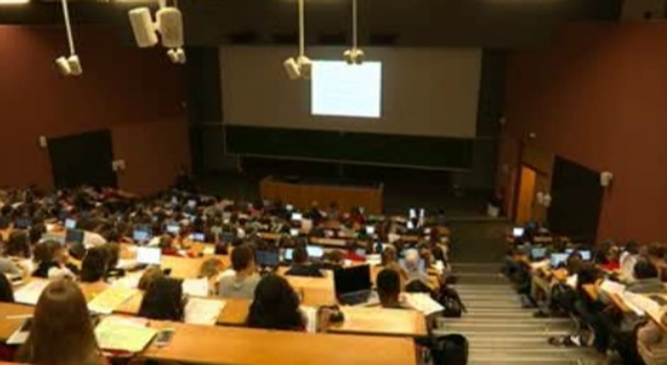 Fin du numerus clausus : ce qu'en pensent les étudiants de médecine