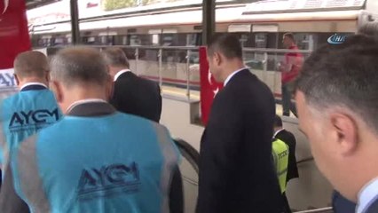 Ulaştırma Bakanı Turhan Makinist Koltuğuna Geçti, Test Sürüşü Başladı