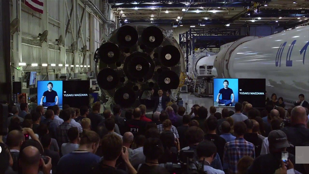 Millonario japonés será el primer turista lunar de SpaceX