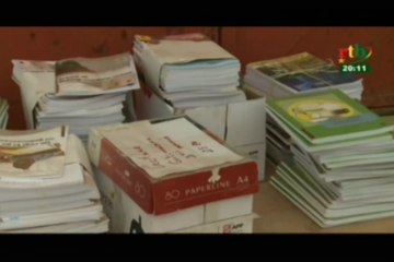 RTB/Le Ministre de l’éducation nationale lance la campagne de distribution des manuels scolaires