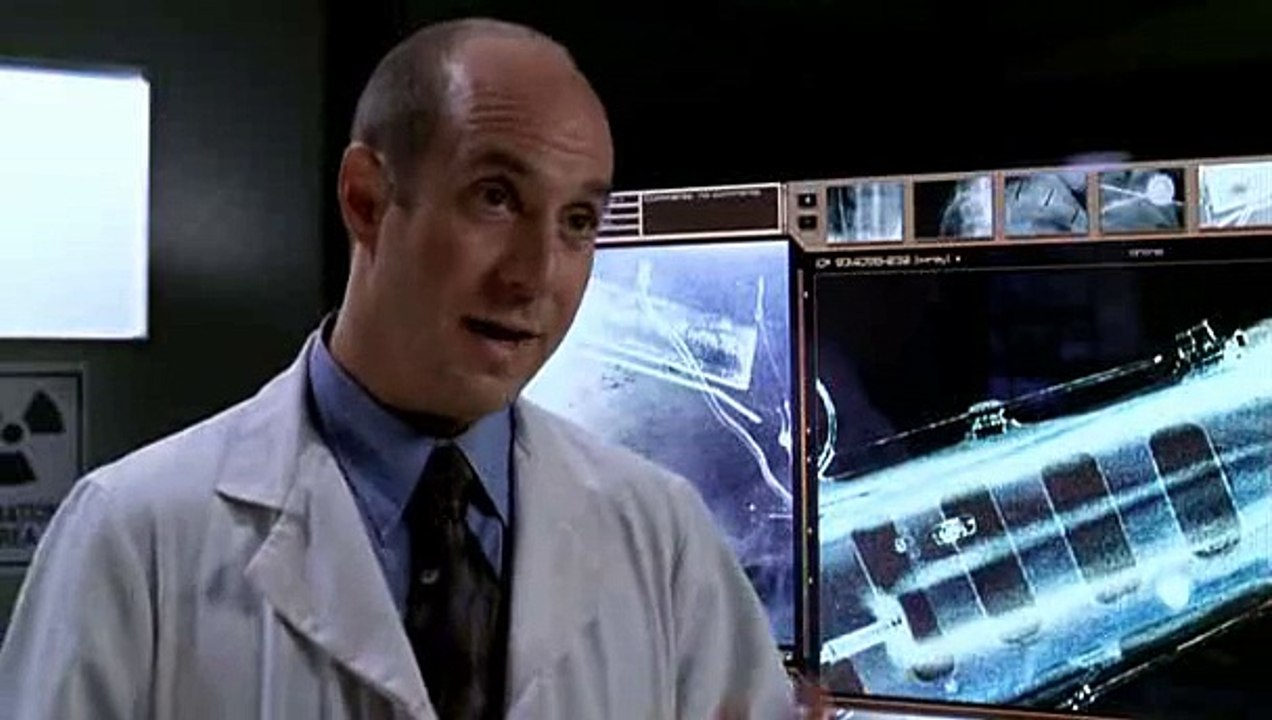 Dark Angel S02E07 Some Assembly Required