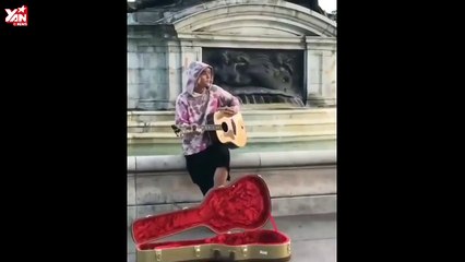 Justin Bieber hát Cold Water trước cung điện Buckingham tặng bạn gái