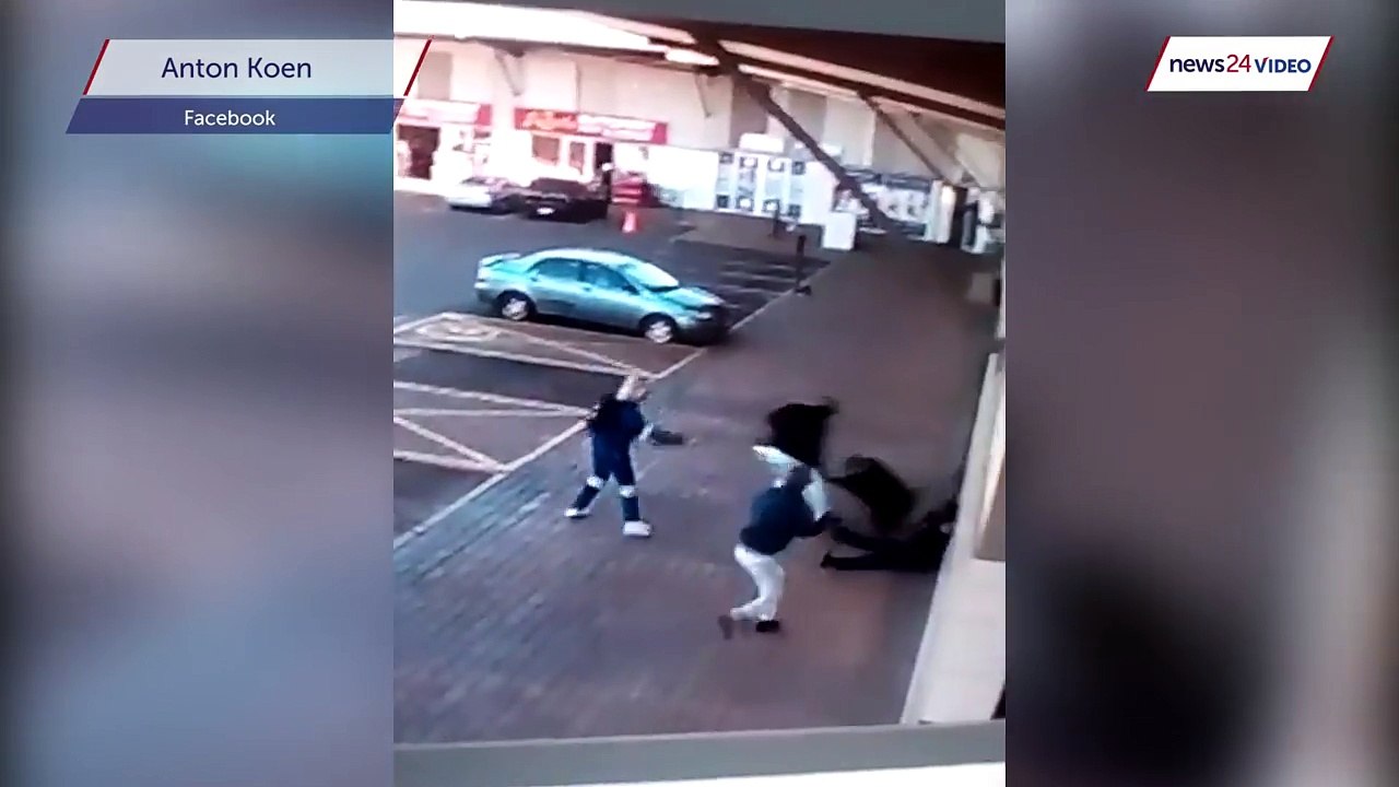 WATCH: Armed thieves attack cash-in-transit guards in Boksburg