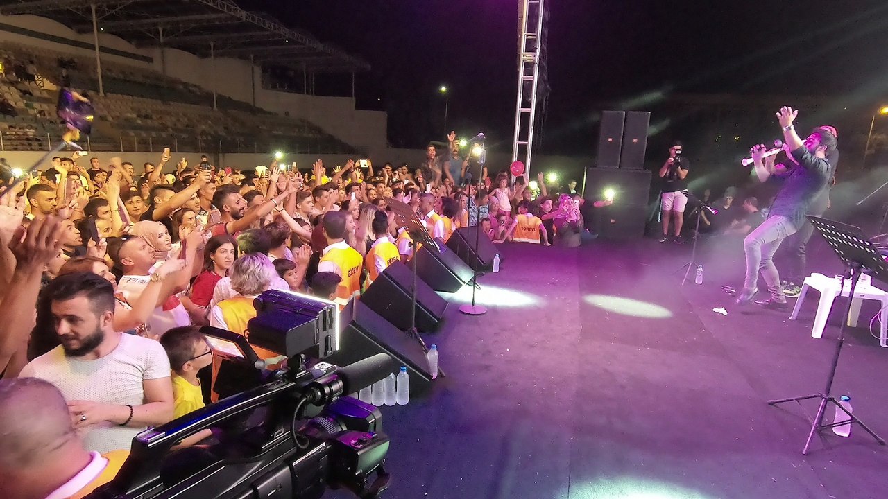 Yusuf Güney - Heder Oldum Aşkına (Konaklı Stadyumu / Alanya)