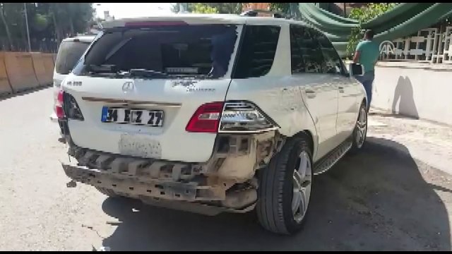 Akçakale Belediye Başkanının aracına silahlı saldırı