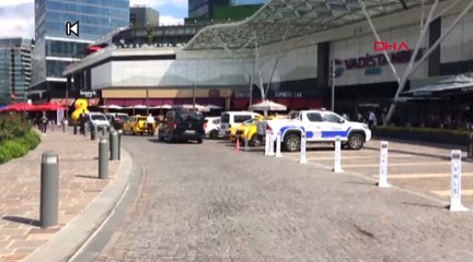 Kağıthane'de Avm'de Silahlı Kişi Hareketliliği