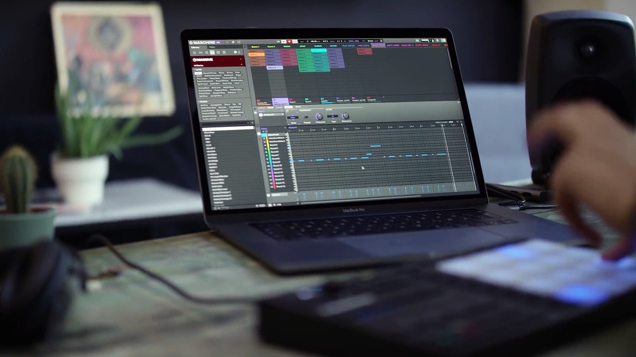 Introducing the New MASCHINE MIKRO – For the Mu...