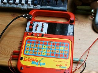LA DICTEE MAGIQUE - CIRCUIT BENDING 2