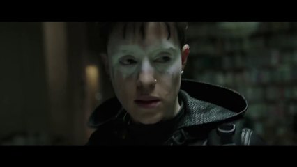 Lo que no te mata te hace más fuerte - Trailer en español