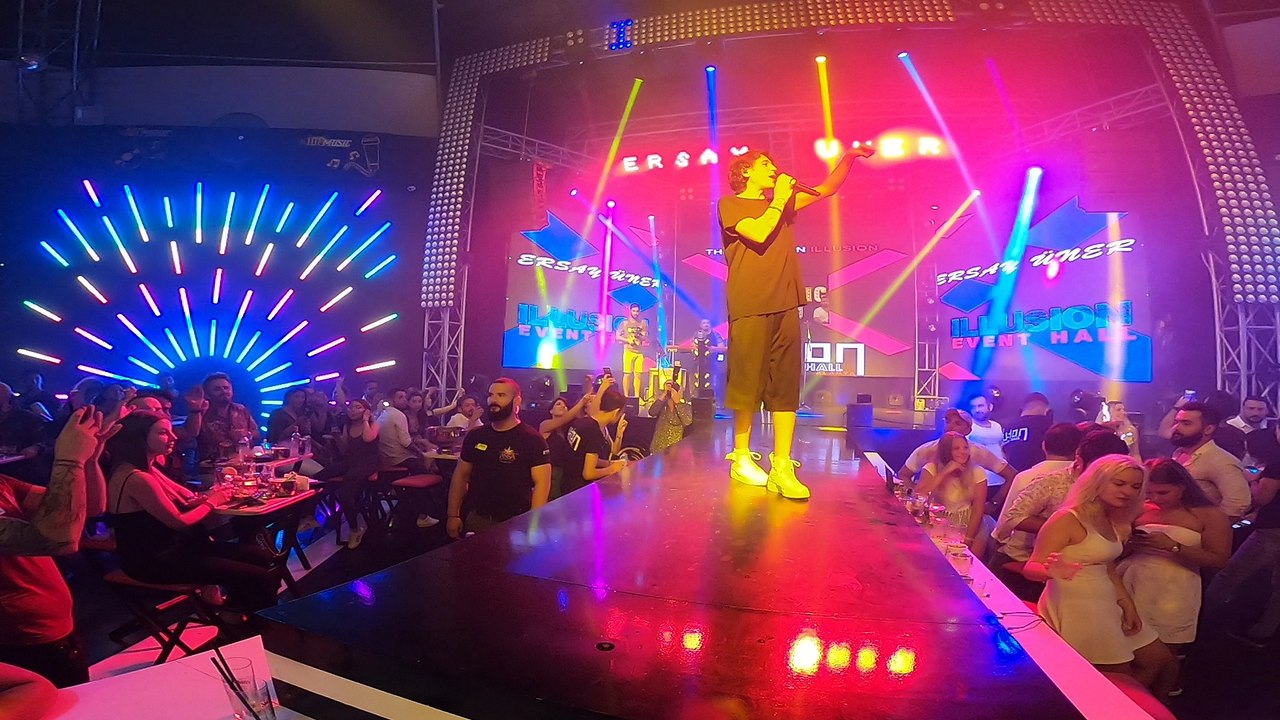 Ersay Üner - Sen Olsan Bari (İllusion Event Hall / Alanya)