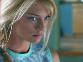 La Femme Nikita S03E06 Love And Country