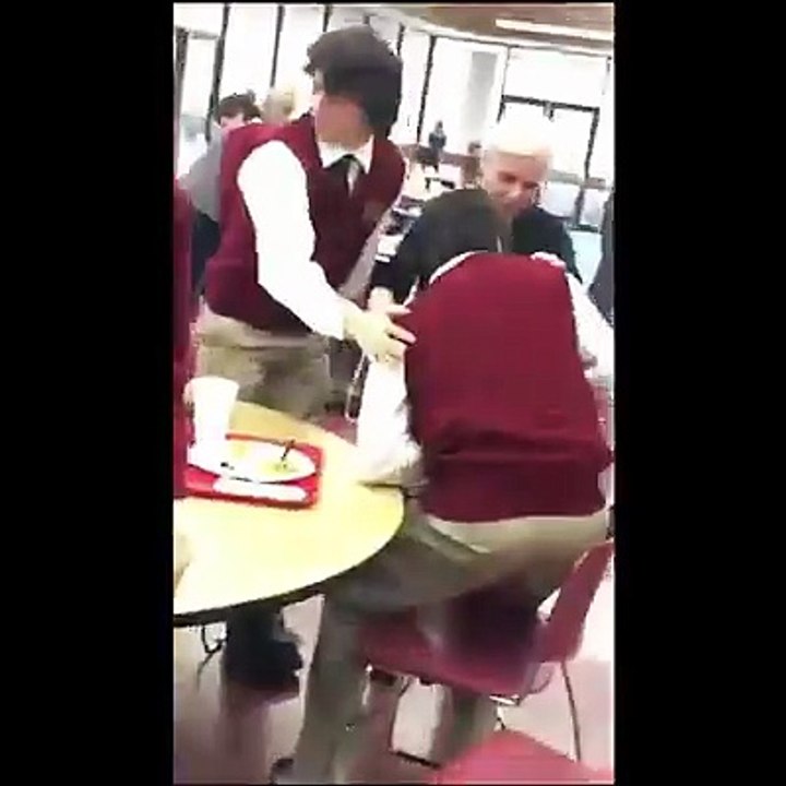 Toute une école en proie à des vomissements et des diarrhées frénétiques suite à une intoxication alimentaire