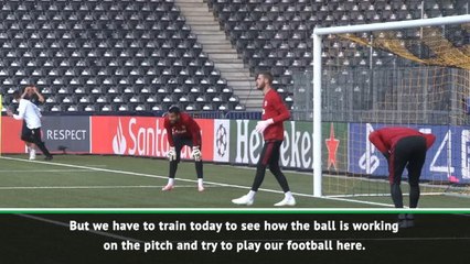 Playing on an artificial pitch will be 'difficult' for Man United - De Gea