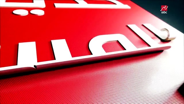 ياسمين عز تستعرض أهم الأحداث السياسية والفنية في مصر