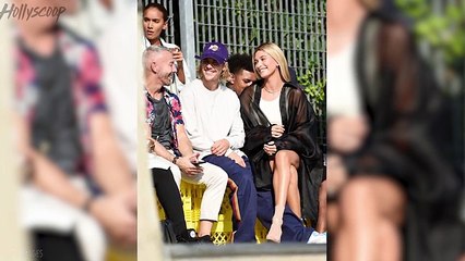 Justin Bieber Serenades Hailey Baldwin In Front Of Buckingham Palace