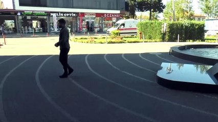 Havuza düşen iki çocuk hastaneye kaldırıldı - SAKARYA